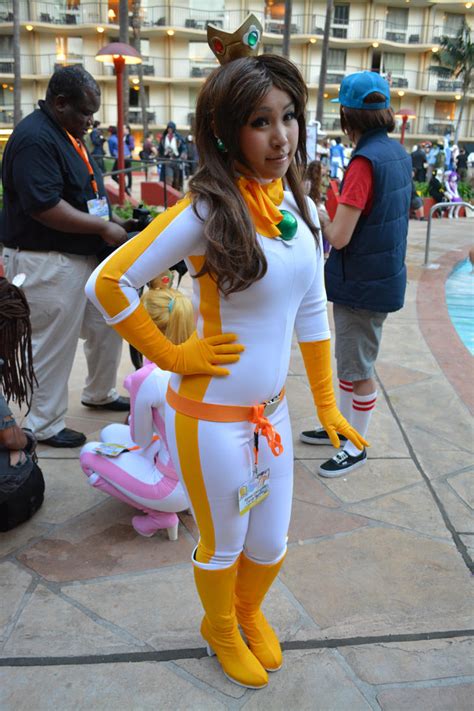 daisy costume mario kart